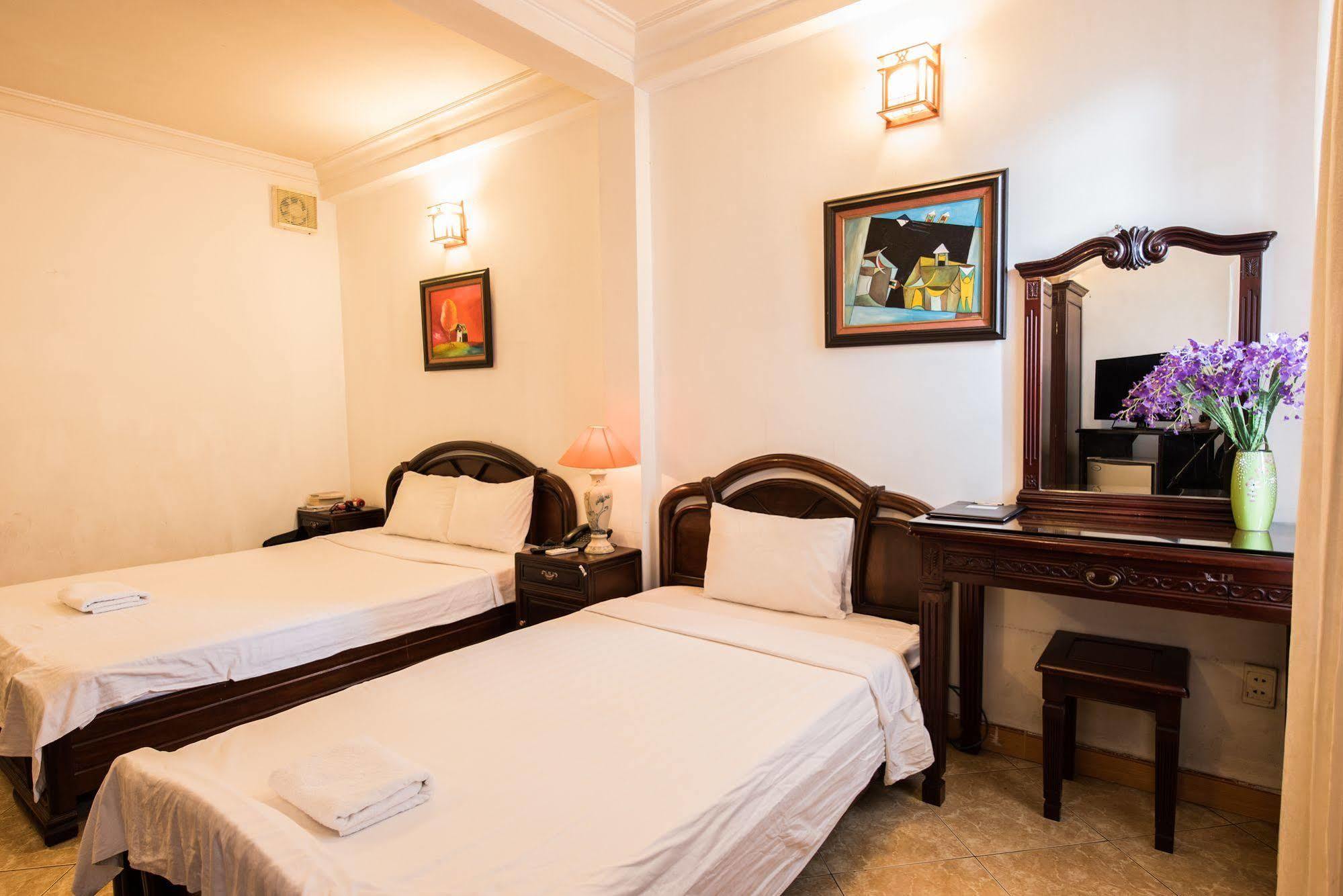 Hanoi Lucky Hn - By Bay Luxury Esterno foto